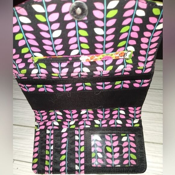 Vera Bradley Euro Wallet Tri-Fold Black with Colorful Flowers Retro Floral - Picture 6 of 9